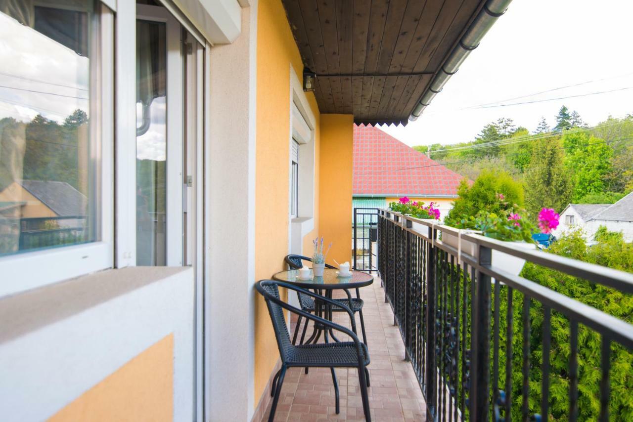 Oeskarszt Apartman Urkut Exterior photo